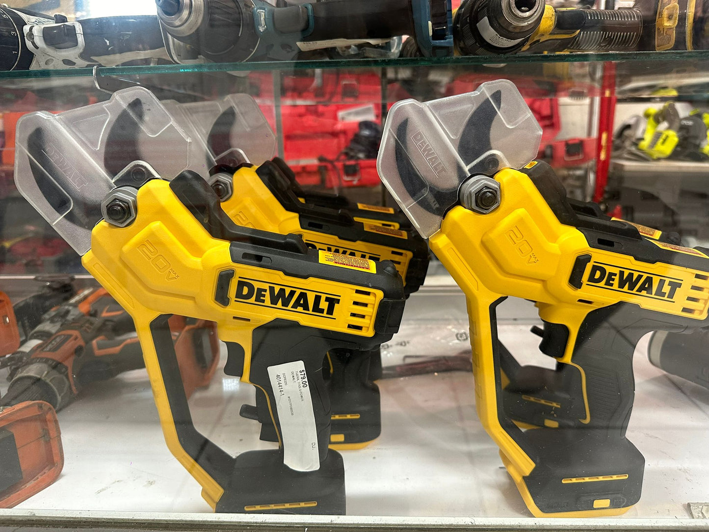 Podadora inalámbrica Dewalt 20v $69 Ref 4014414-1 Reg $200