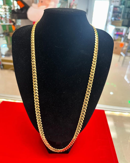 Cadena Cubana sólida 134 gramos de Oro $5,299 🎁🎄 8mm 28” largo 10kt Reg $6,500 Layaway disponible