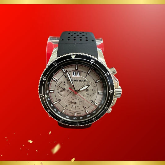 Reloj Burberry goma $119